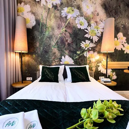 Arts - Old Town Daire Krakow