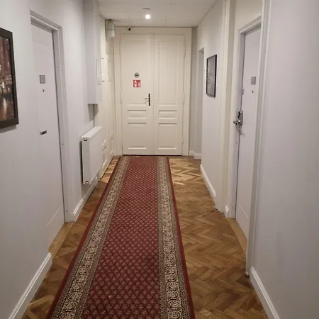 Arts - Old Town Daire